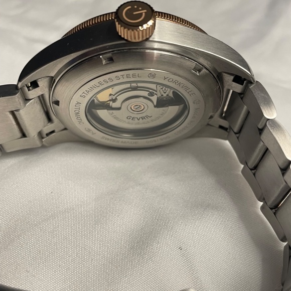 Gevril Pier 90 Automatic Watch - Picture 5 of 9